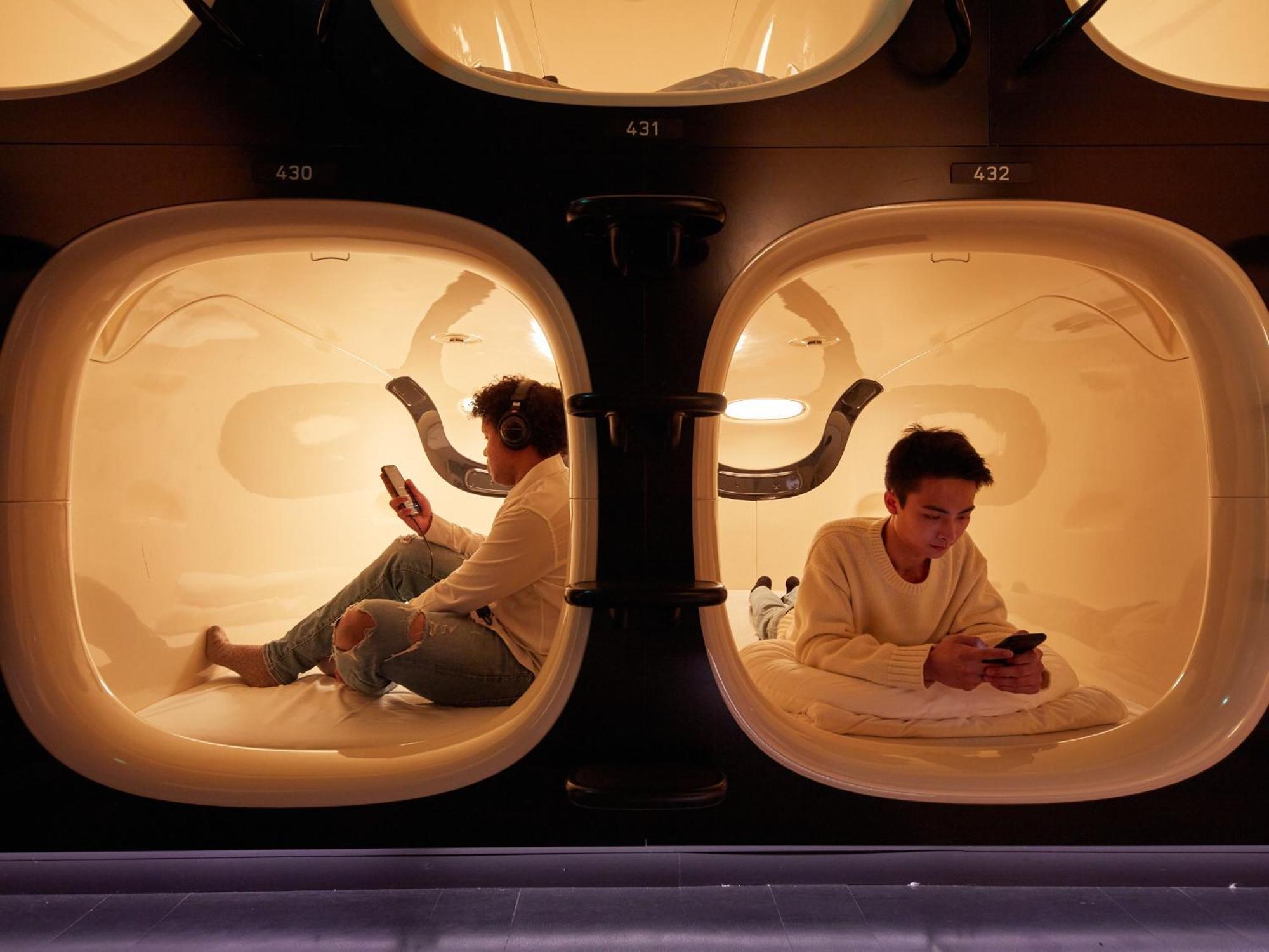 Rembrandt Shinjuku Shin-okubo Capsule hotel *